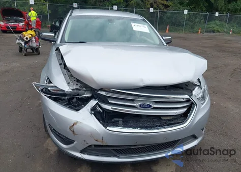 2015 Ford Taurus Limited z USA, uszkodzony, nr VIN 1FAHP2F95FG176158